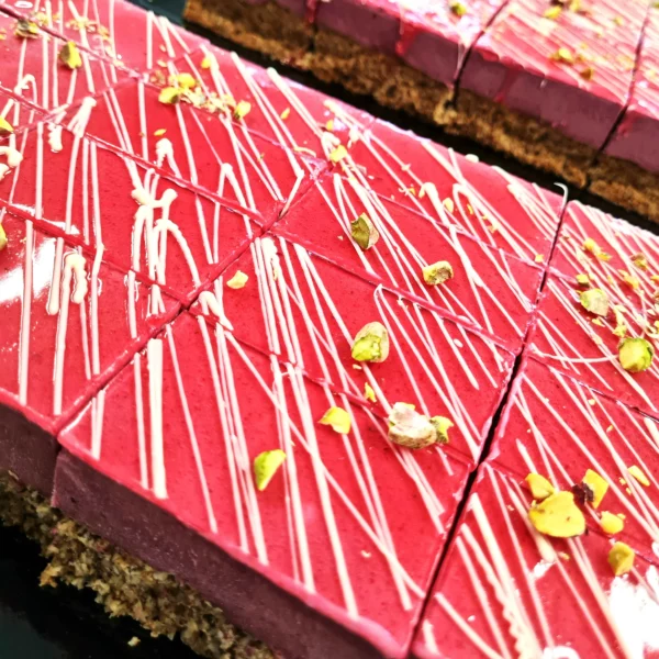Gâteau bavarois à la vanille et au fruits rouges