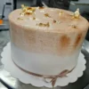 Gâteau blanc et cuivré