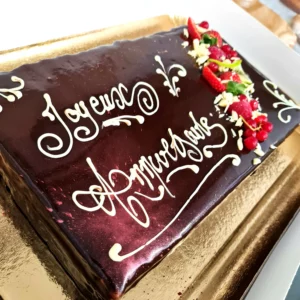 Gâteau entremet au chocolat et au praliné