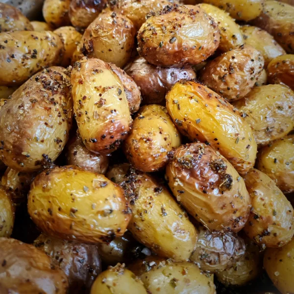Petites pommes de terre rôties aux herbes