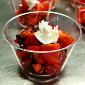 Verrine à la tomate et à la mozzarella