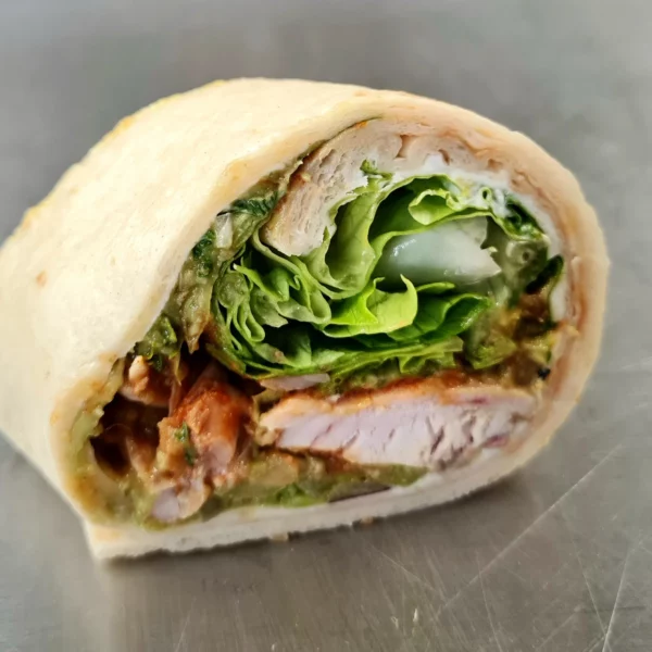 Petit wrap roulé au poulet et au guacamole